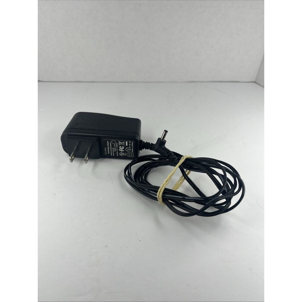 Flypower PS14K0502000U5 5V 2000mA Switching Power Adapter Supply NEW